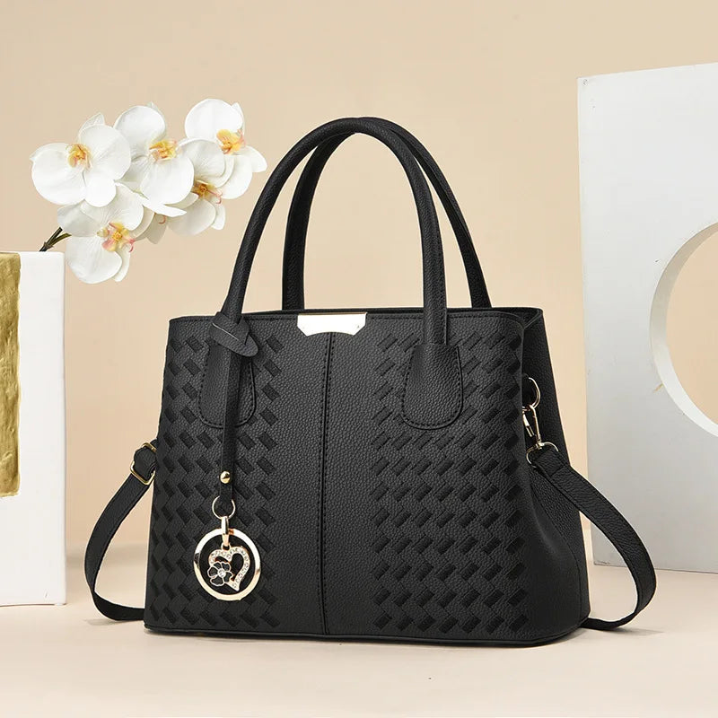 TAS TANGAN WANITA BAHAN KULIT ELEGAN - BERKAH REJEKIMU GROUP