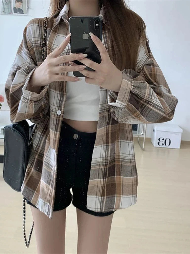 KEMEJA WANITA MOTIF KOTAK-KOTAK LENGAN PANJANG GAYA SANTAI & ELEGAN | Women's Plaid Shirt Long Sleeve Vintage Loose Casual Blouse Fashion