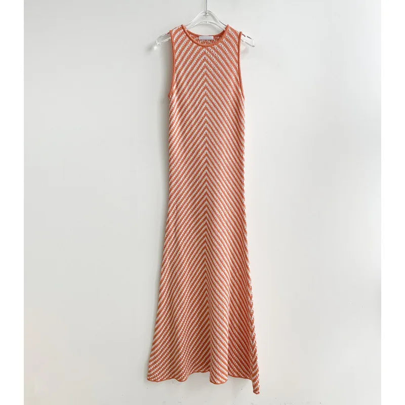 GAUN PANJANG WANITA MODEL KOREA MOTIF GARIS TANPA LENGAN ELEGAN & RAMPING | Korean Chic Round Neck Striped Slim Fit Sleeveless Long Dress Casual Elegant Daily Wear