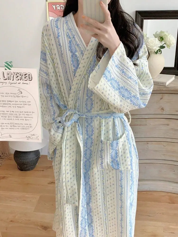 Jubah Mandi Wanita Model Kimono Motif Garis - Bahan Halus Adem