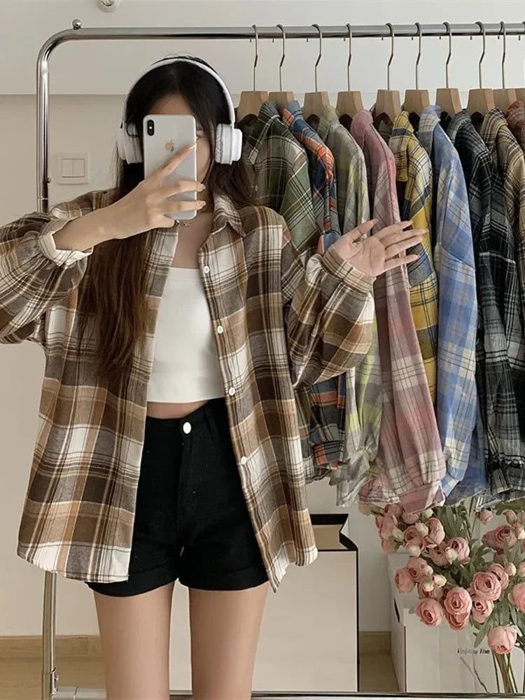 KEMEJA WANITA MOTIF KOTAK-KOTAK LENGAN PANJANG GAYA SANTAI & ELEGAN | Women's Plaid Shirt Long Sleeve Vintage Loose Casual Blouse Fashion