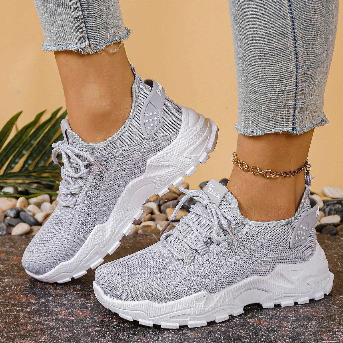 SEPATU OLAHRAGA WANITA PREMIUM BAHAN JARING BERNAFAS MODEL BARU 2025 - BERKAH REJEKIMU GROUP