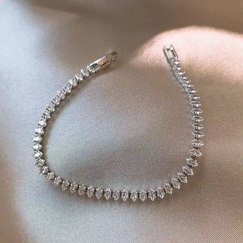 GELANG KRISTAL MEWAH MOTIF GEOMETRIS WANITA PERHIASAN ELEGAN | Women's Luxury Crystal Geometric Chain Bracelet Elegant Fashion Jewelry