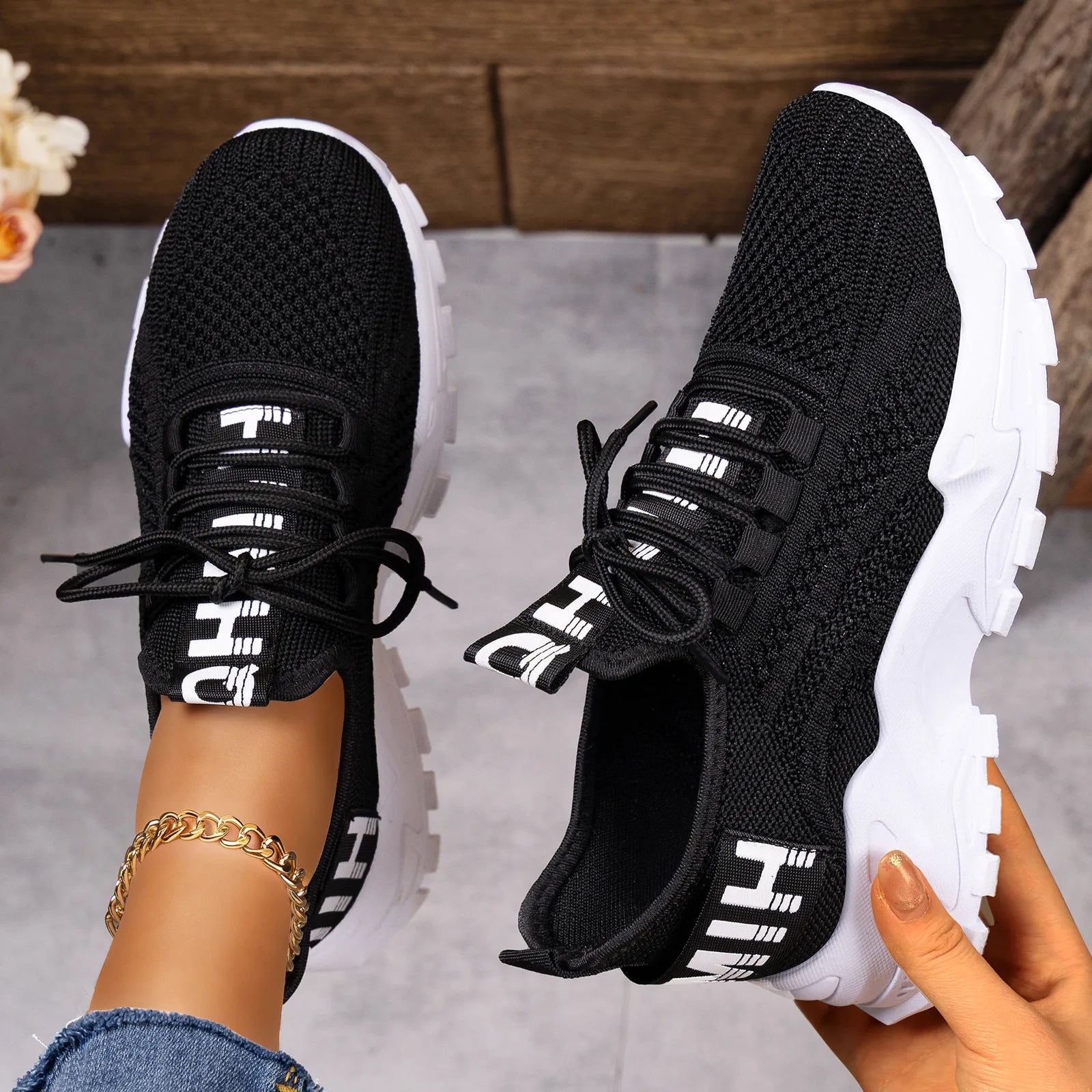 SEPATU OLAHRAGA WANITA BAHAN JARING NYAMAN & BERNAFAS SOL EMPUK MODIS | Women's Casual Breathable Sports Shoes Soft Sole Running Mesh Sneakers Fashion Design